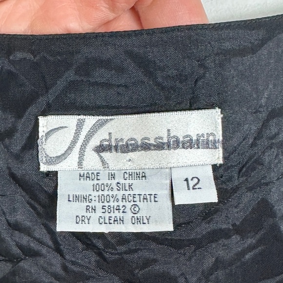 Dressbarn 100% Silk Floral Print Cap Sleeve Maxi Dress Size 12 V-Neckline Boho - Picture 4 of 10